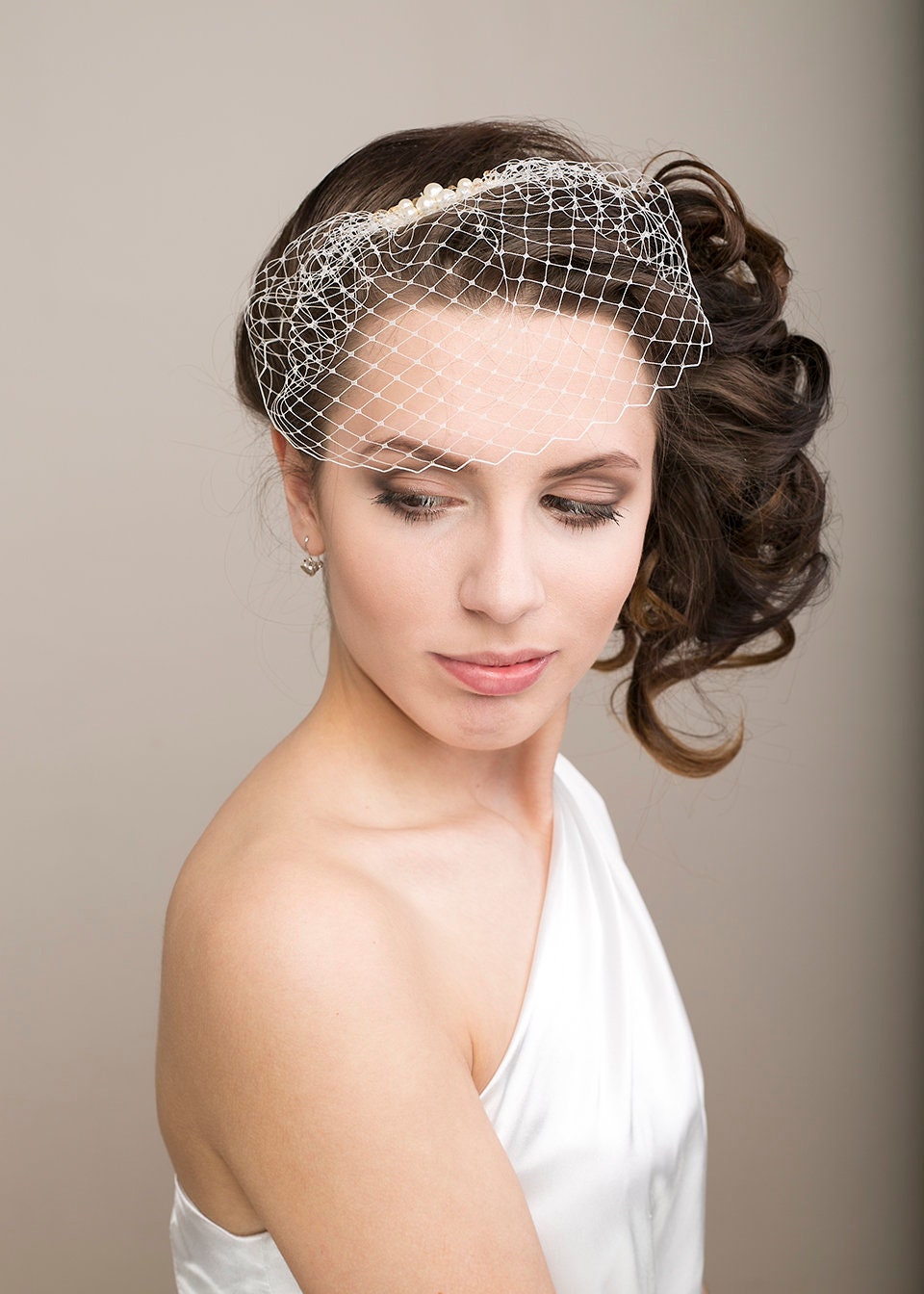 Bridal pearls embellished birdcage veil with pearl and crystals beaded bridal veil short wedding birdcage with Swarovski pearls