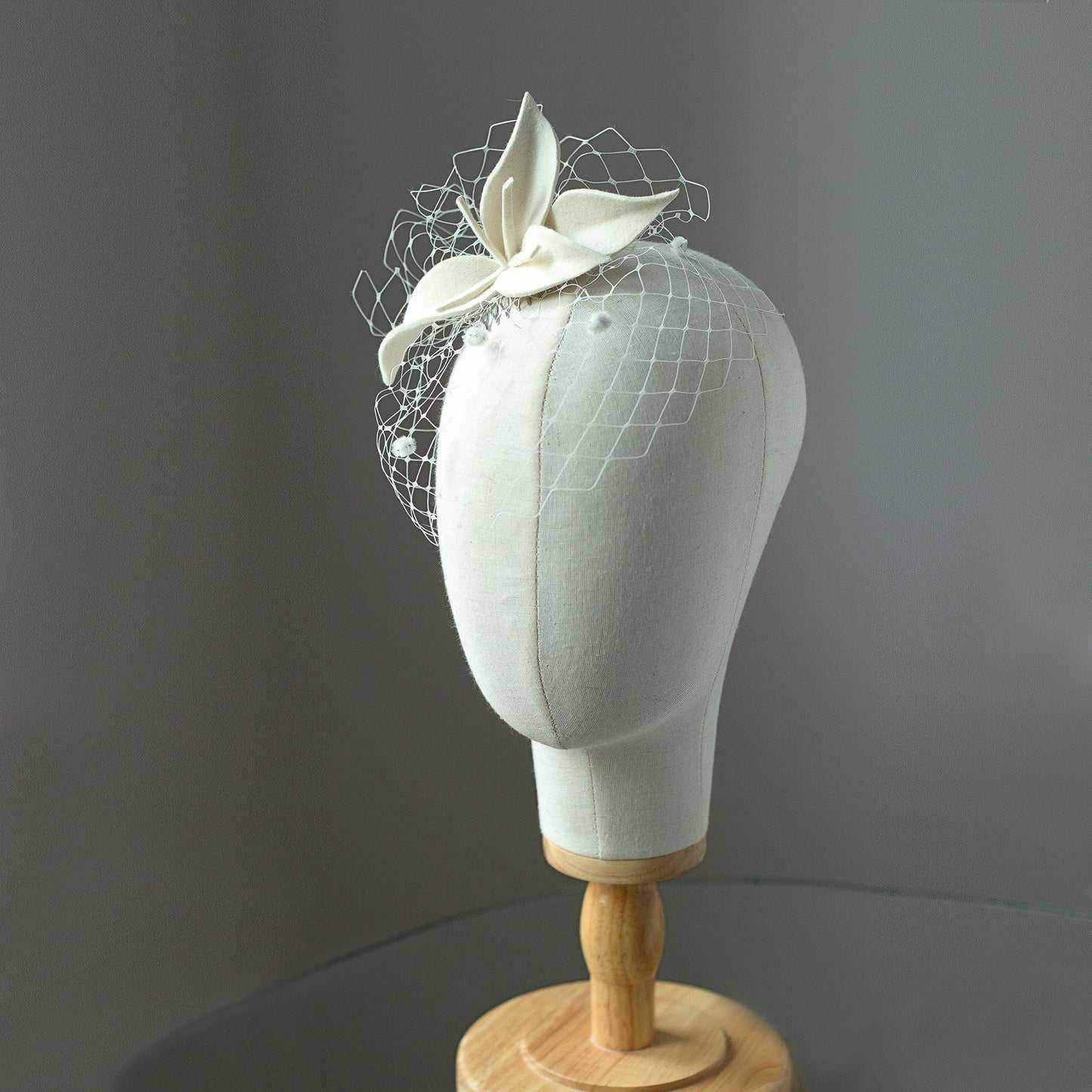 Bridal leaves and veil headpiece in creamy ivory or white, wedding felt leaves birdcage, felt fascinator with short veil