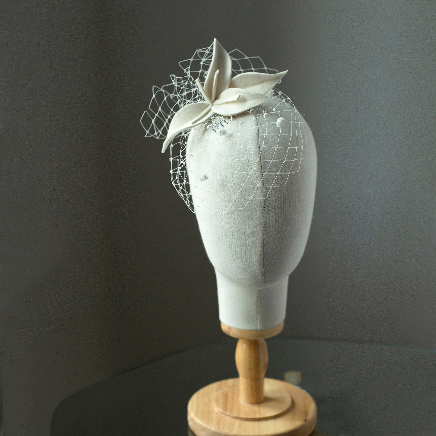 Bridal leaves and veil headpiece in creamy ivory or white, wedding felt leaves birdcage, felt fascinator with short veil