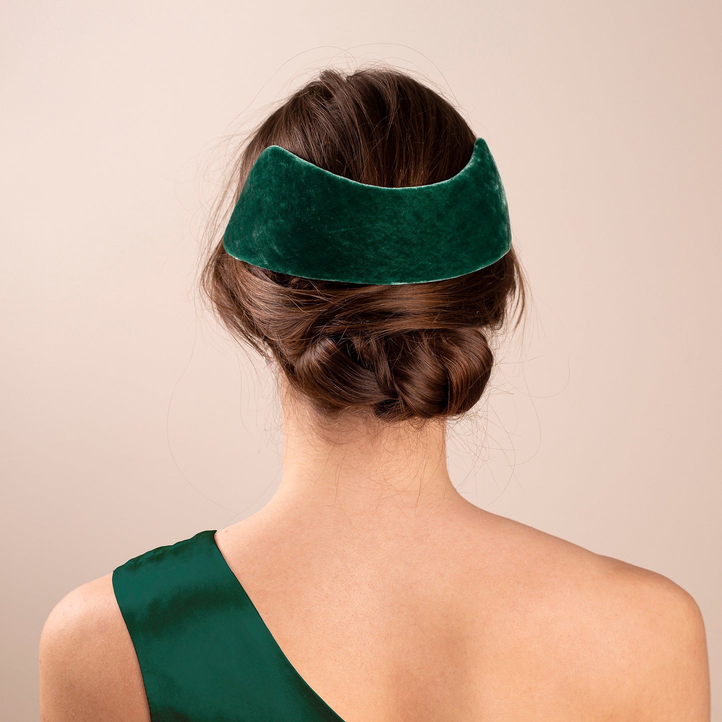 Dark green velvet Bun Headpiece, Bridal Dark green Headpiece for back of the head, Vintage inspired Millinery Bandeau, 1950s Bandeau