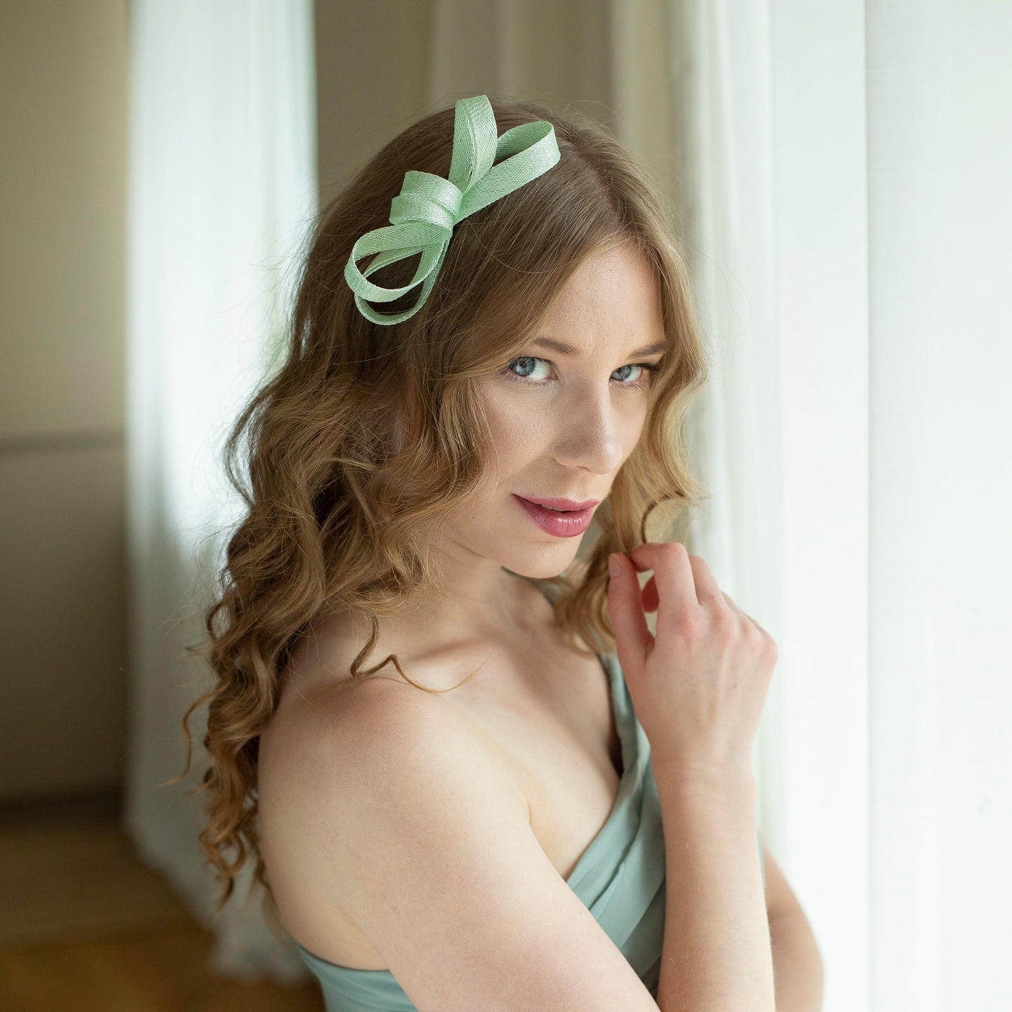 Mint sinamay wedding fascinator, bridesmaids hairpiece, bridal headpiece, LBD accessory