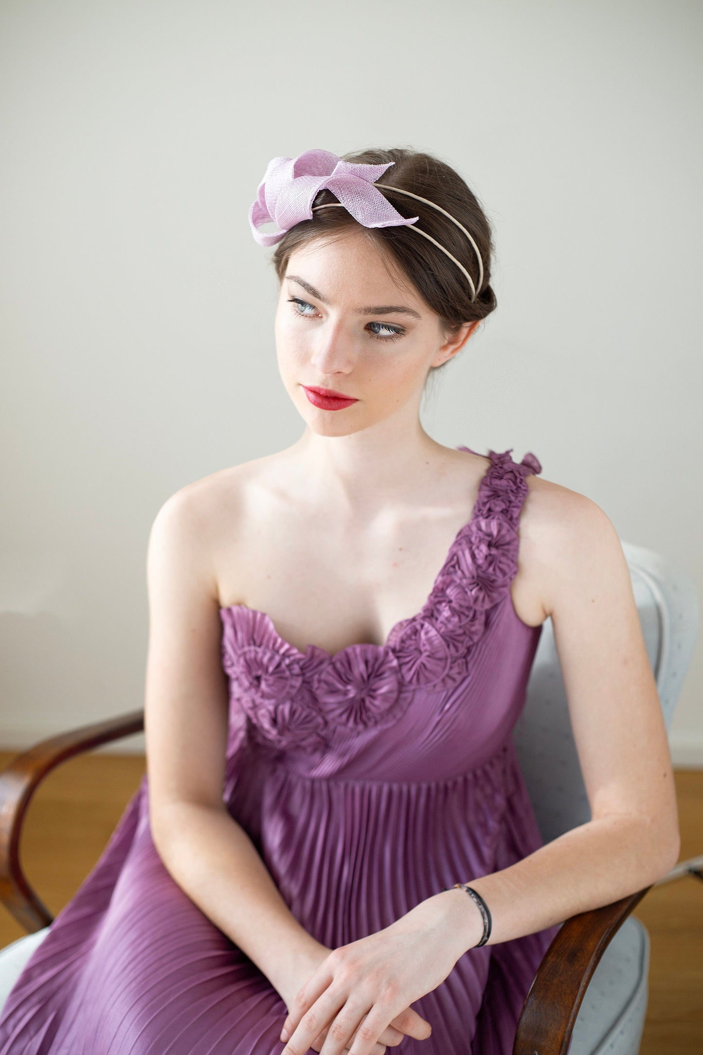 Large fascinator on headband in various colours, elegant wedding guest headpiece, women fascinator special occasion