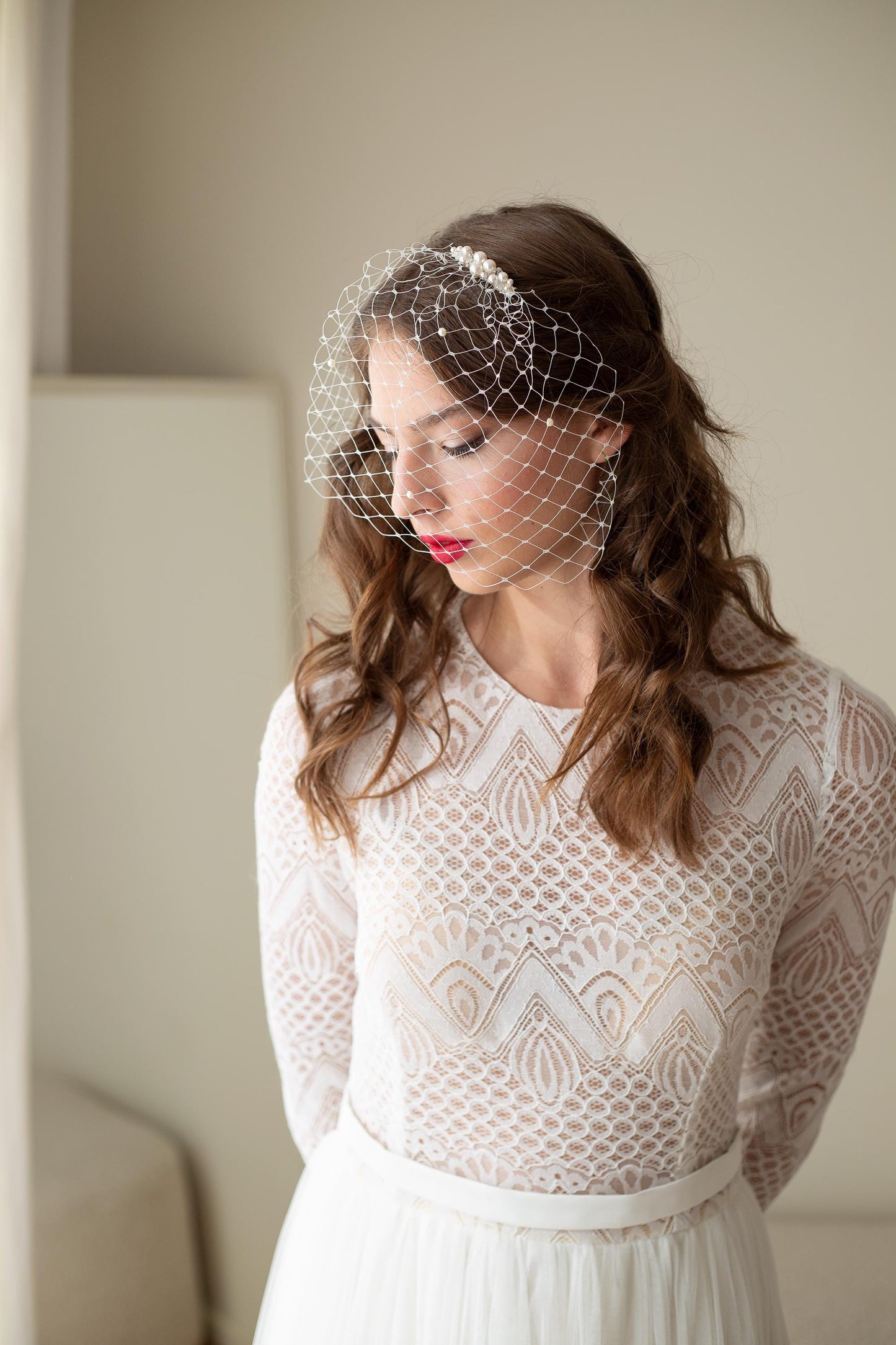 Pearl beaded birdcage in white, short wedding veil with Swarovski pearls, pearl beaded bridal veil