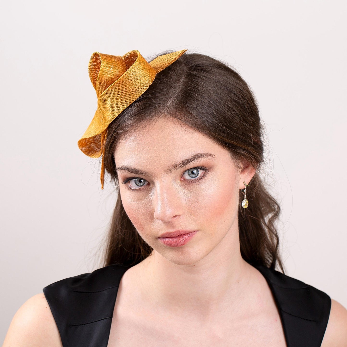 Marigold bow fascinator on comfortable headband, elegant party headpiece in ochre gold, feminine formal headpiece gold shadow