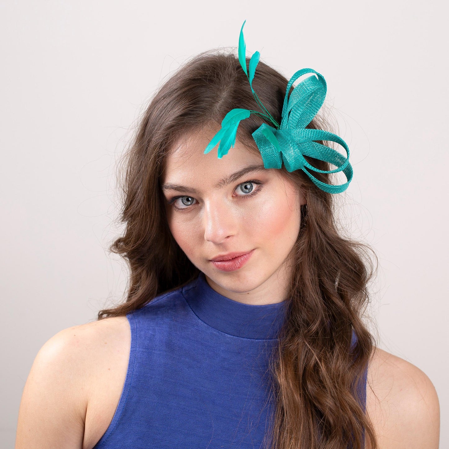 Jade green fascinator with feathers for occasion, party, wedding guest headpiece, feathers fascinator for elegant mother of bride